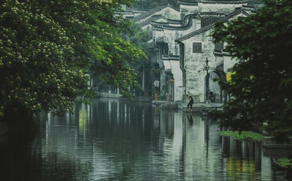 逃离伊尔波的房屋
